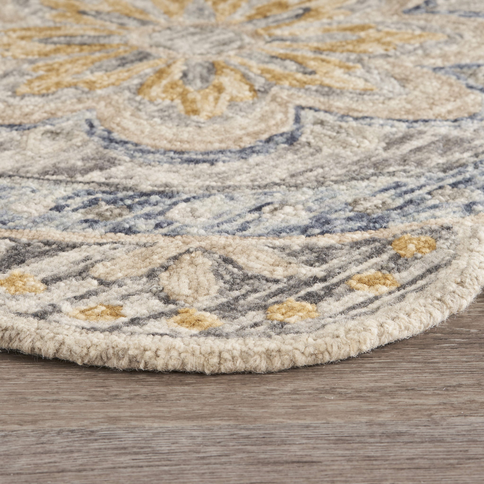 Handmade Orange Round Area Rug with Scalloped Edge - Wool for Comfort & Classic Style