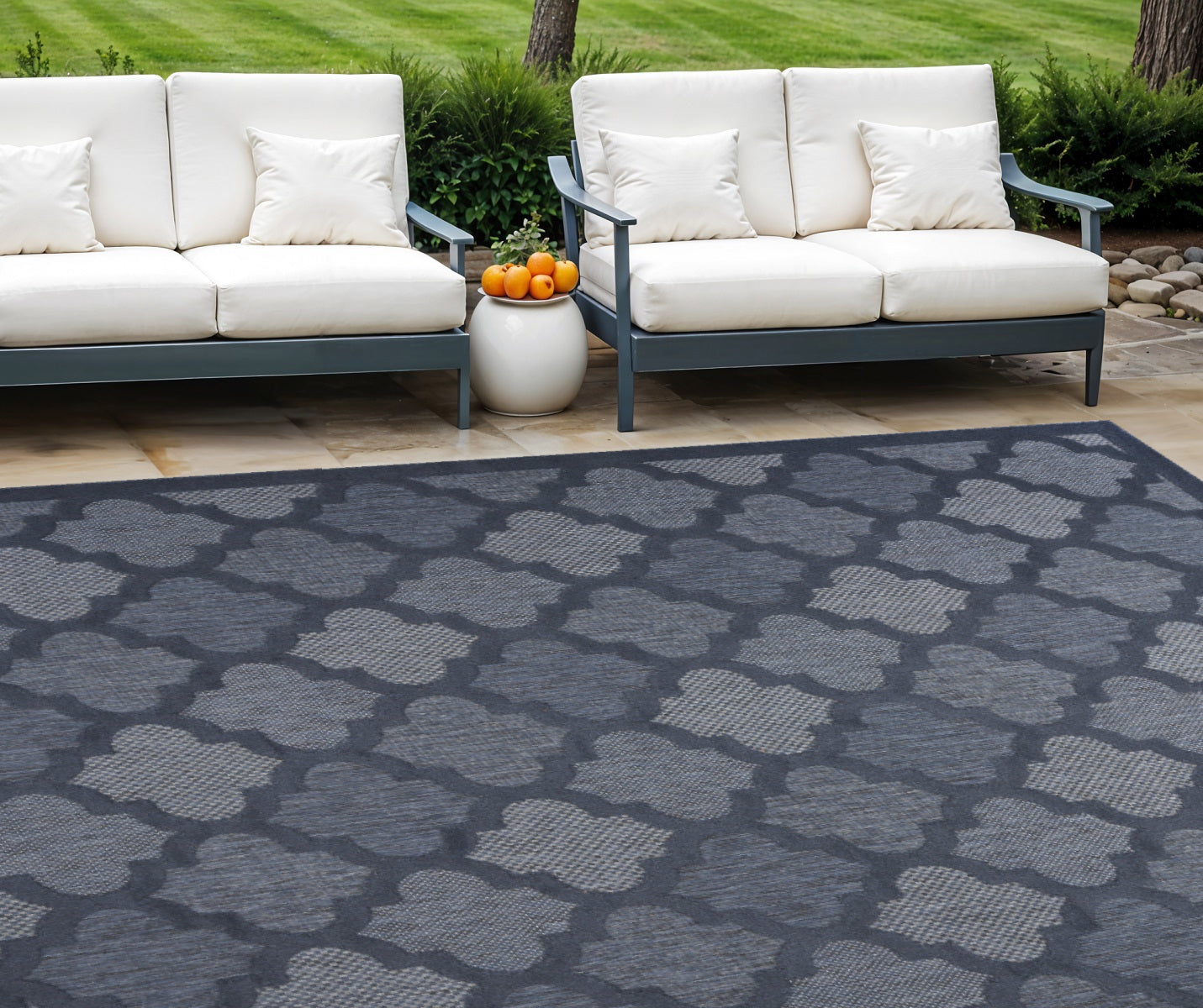 Stylish Navy Blue 9' x 12' Indoor-Outdoor Quatrefoil Design Area Rug