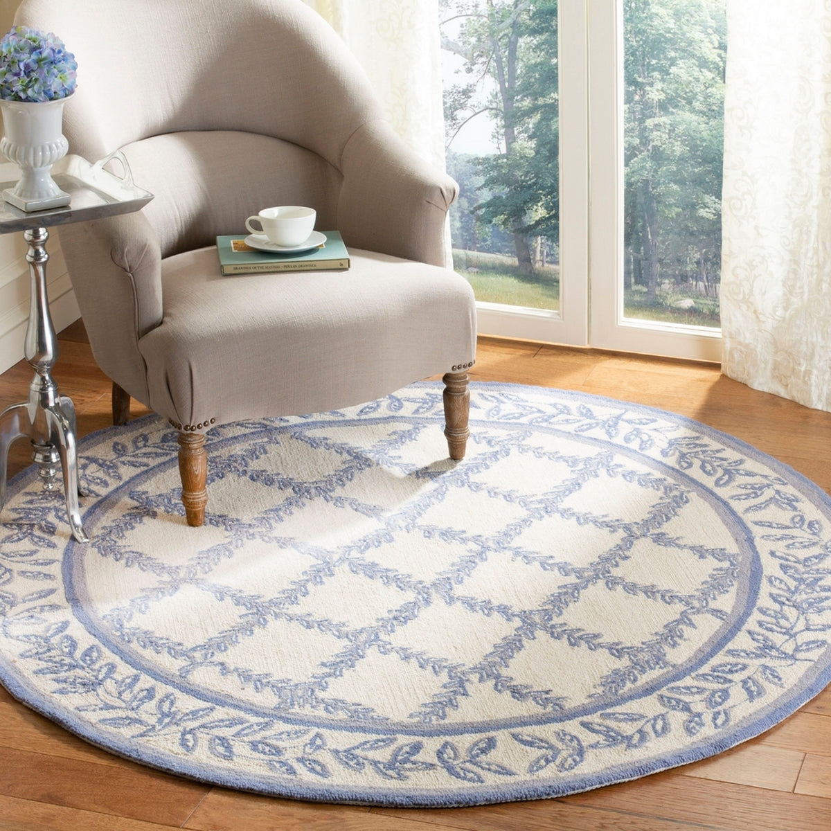 Luxurious Hand-Hooked Wool Pile Area Rug - Exquisite Artisan Craftsmanship for Sophisticated Home Decor