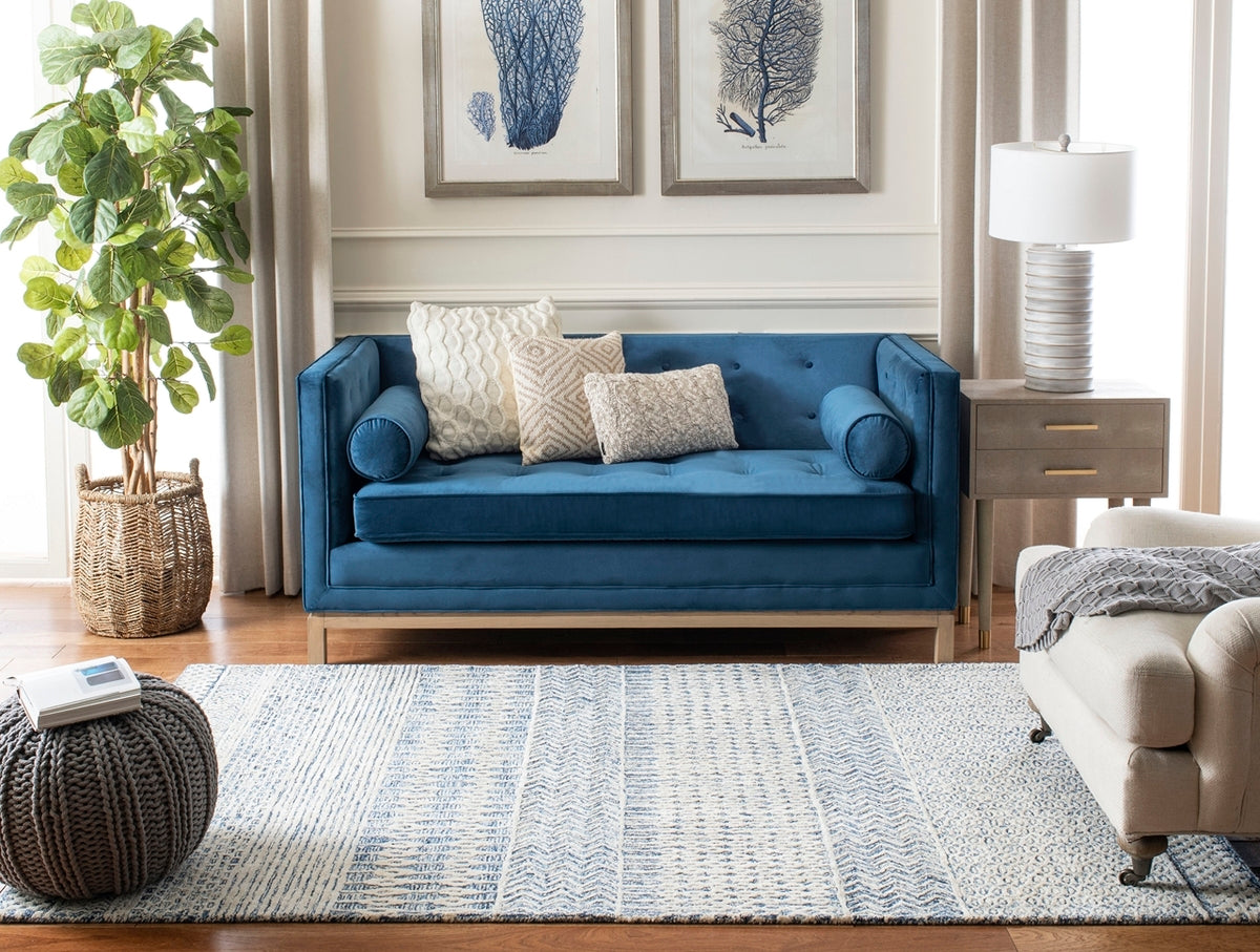 Stylish Square Glamour Tufted Area Rug Crafted from a Luxurious Blend of Wool and Viscose for Elegant Interior Spaces