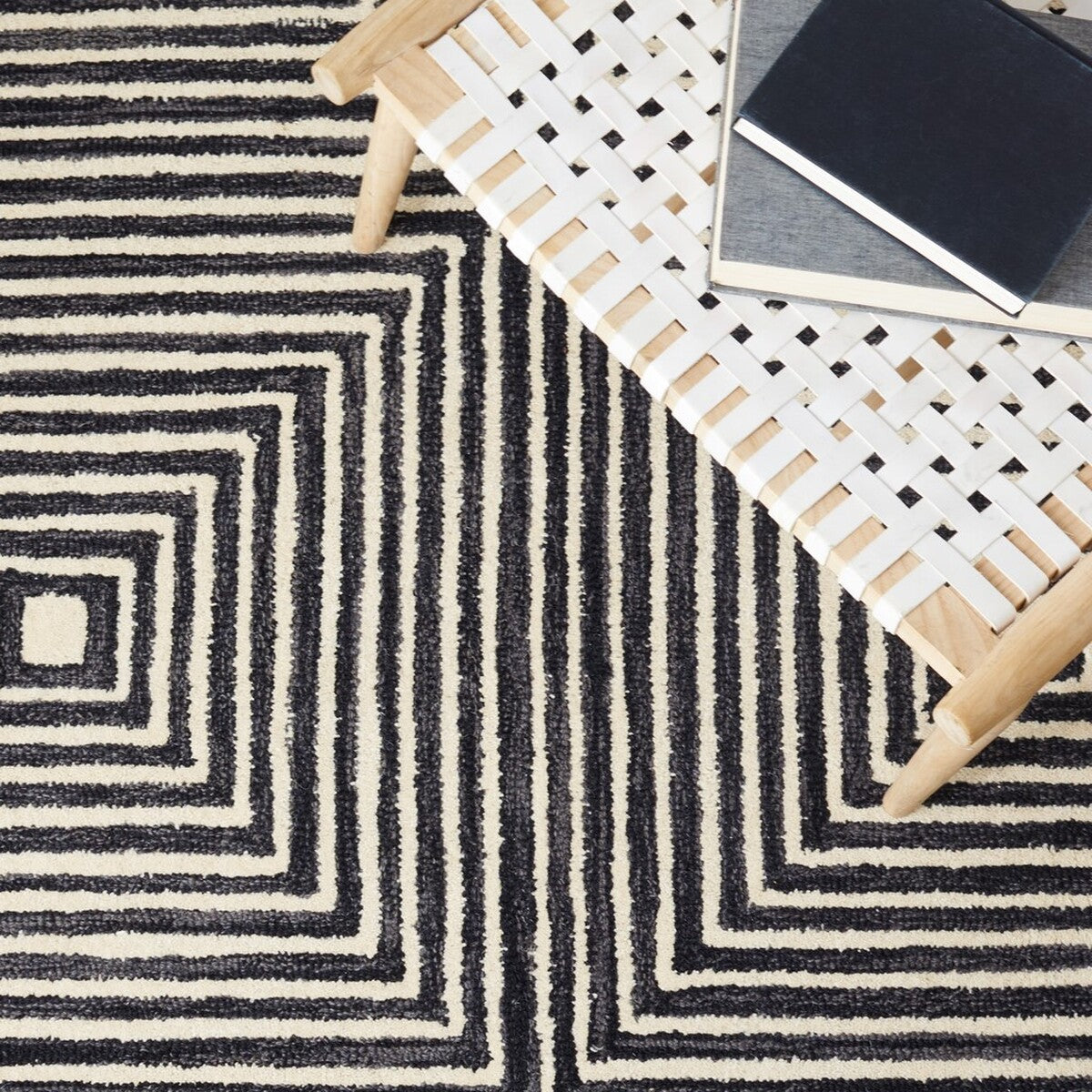 Stylish Contemporary Metro Hand-Tufted Wool and Cotton Rug for Modern Home Decor