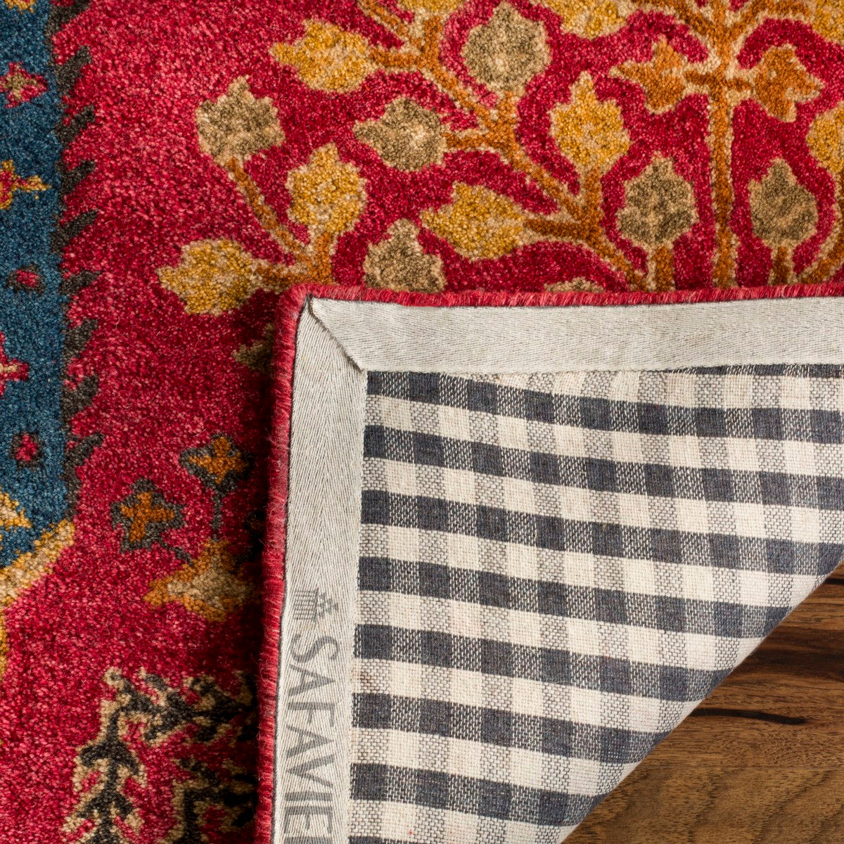 Safavieh Heritage Hand-Tufted Wool Rug: Durable, Luxurious for High-Traffic Spaces