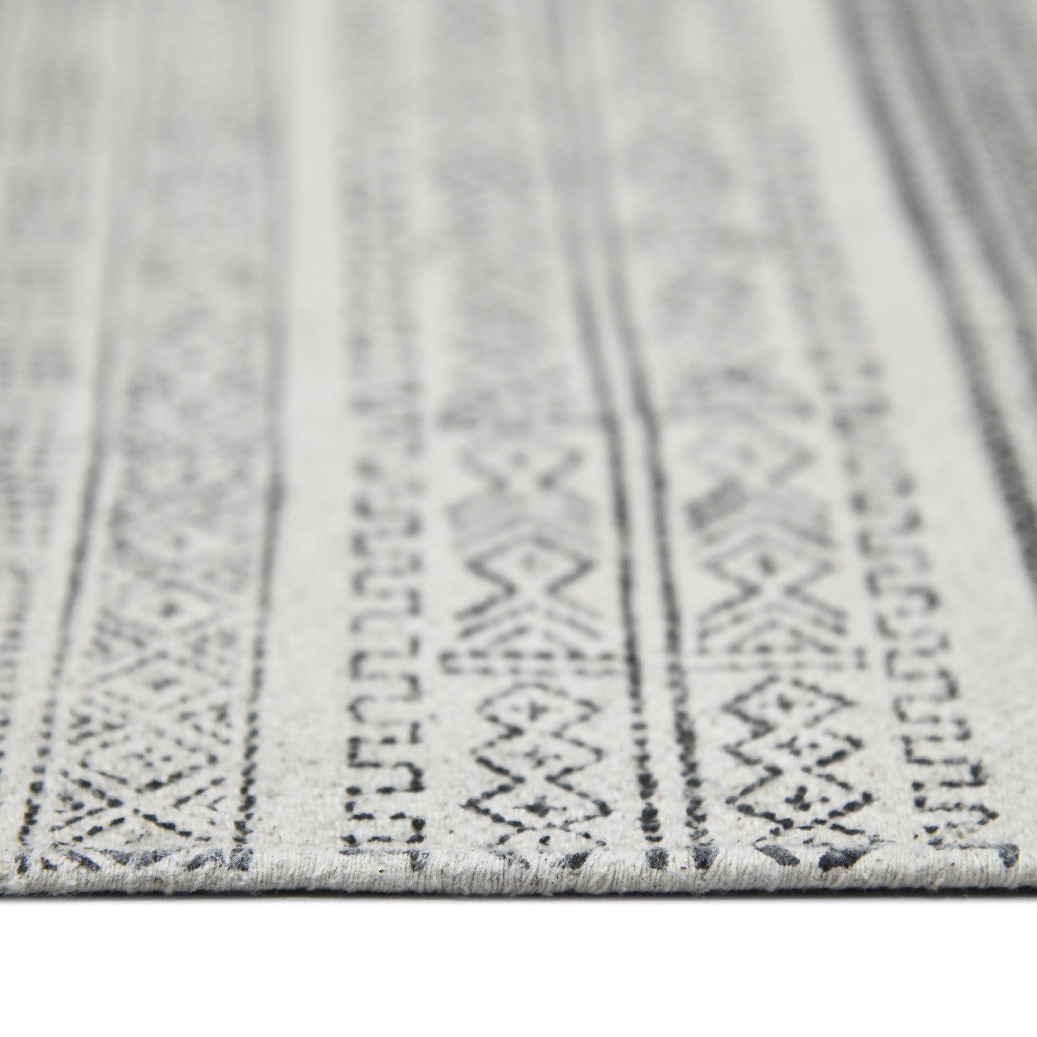 Stylish Handmade Charcoal Geometric Flatweave Area Rug with Elegant and Timeless Tassel Ends