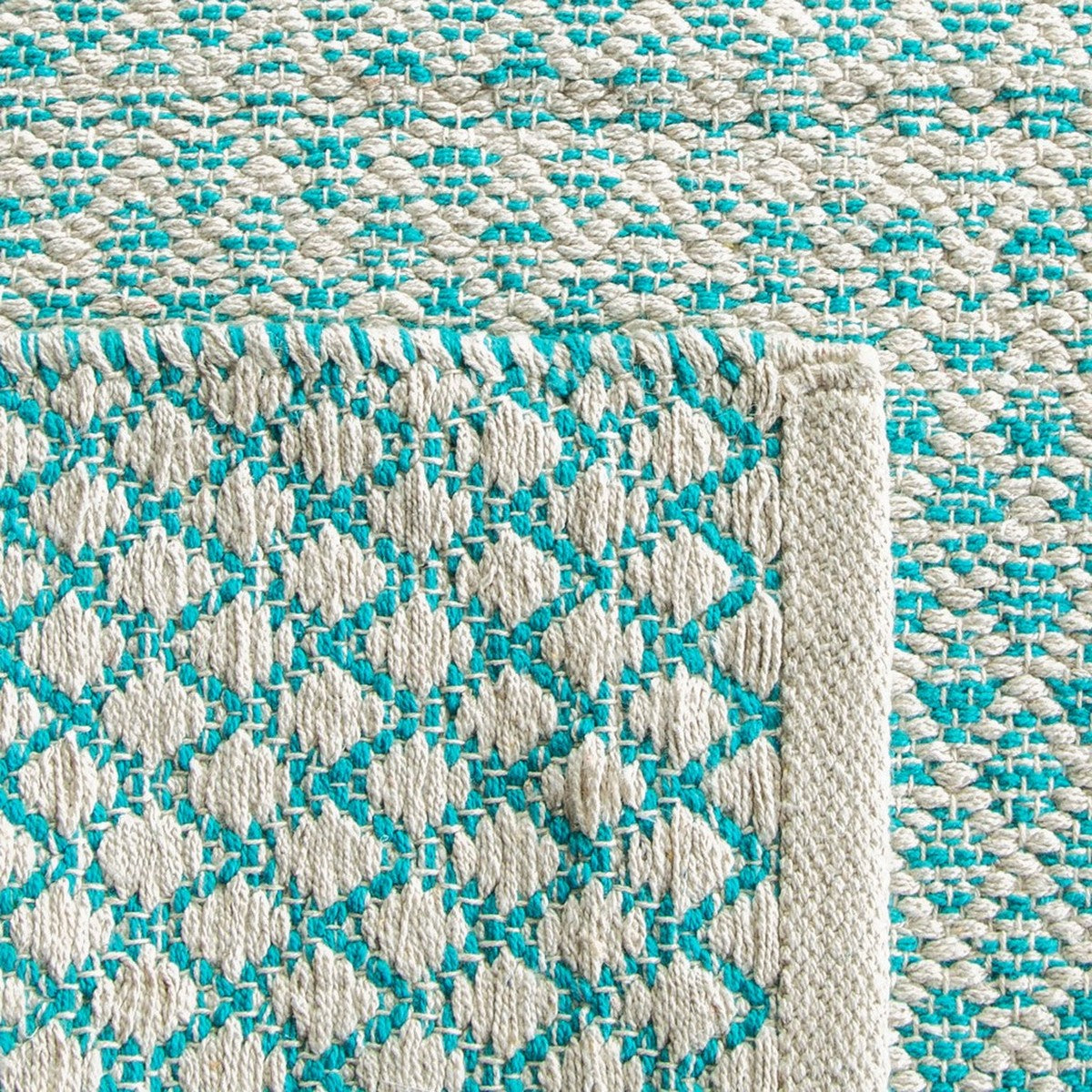 Artisan-Crafted Montauk Hand-Woven Cotton Pile Rug with Luxurious Thickness for Modern Homes