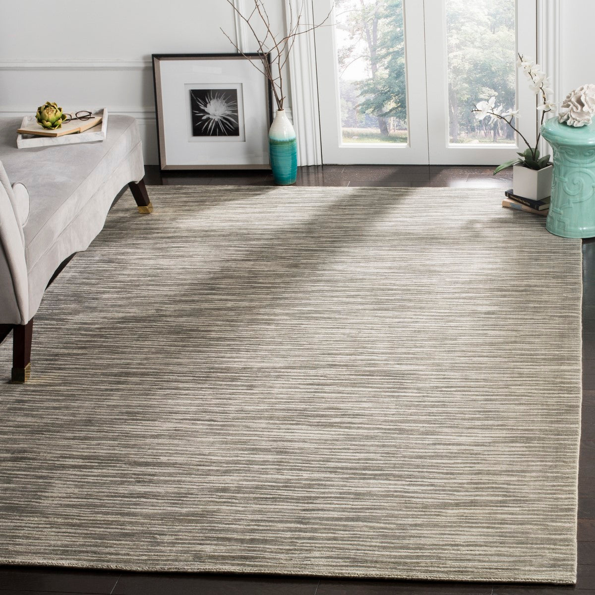 Mirage Luxury Hand - Loomed Floor Rug Crafted from a Blend of Premium Viscose and Soft Cotton for Stylish and Comfortable Home Decor