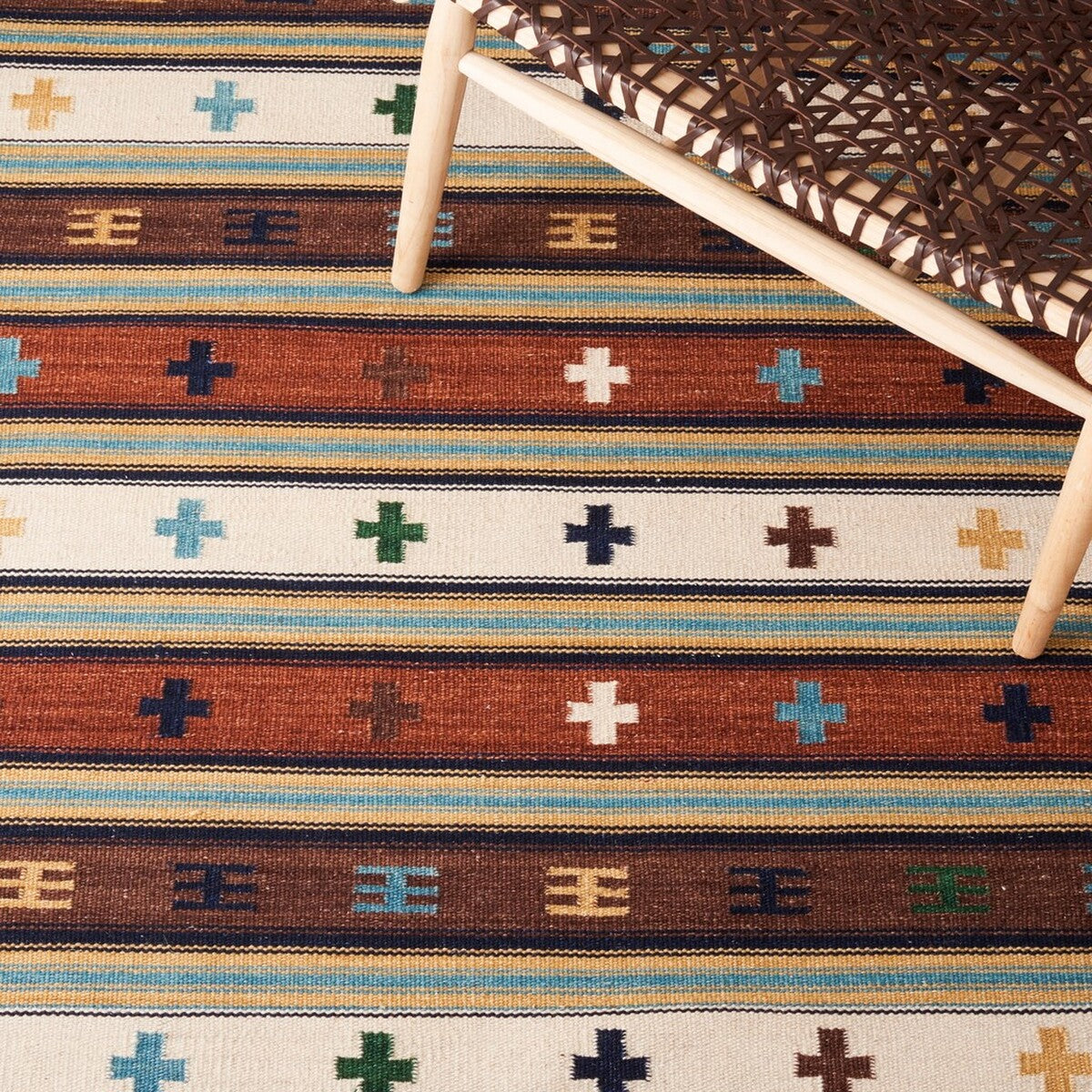 Luxurious Indian Flat Weave Kilim 710 Rug - 80% Wool, 20% Cotton, Durable & Stylish