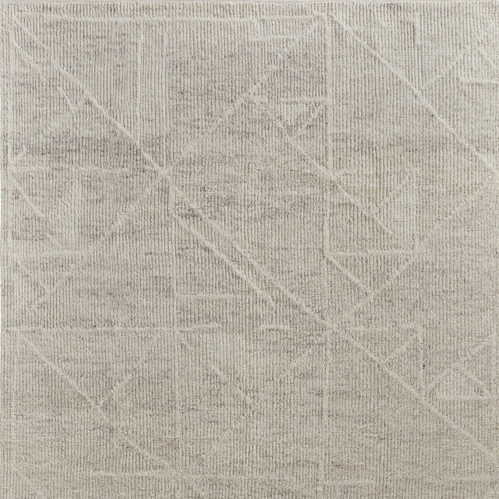 Luxurious Stain-Resistant Hand-Knotted Tan Wool Area Rug for Any Space