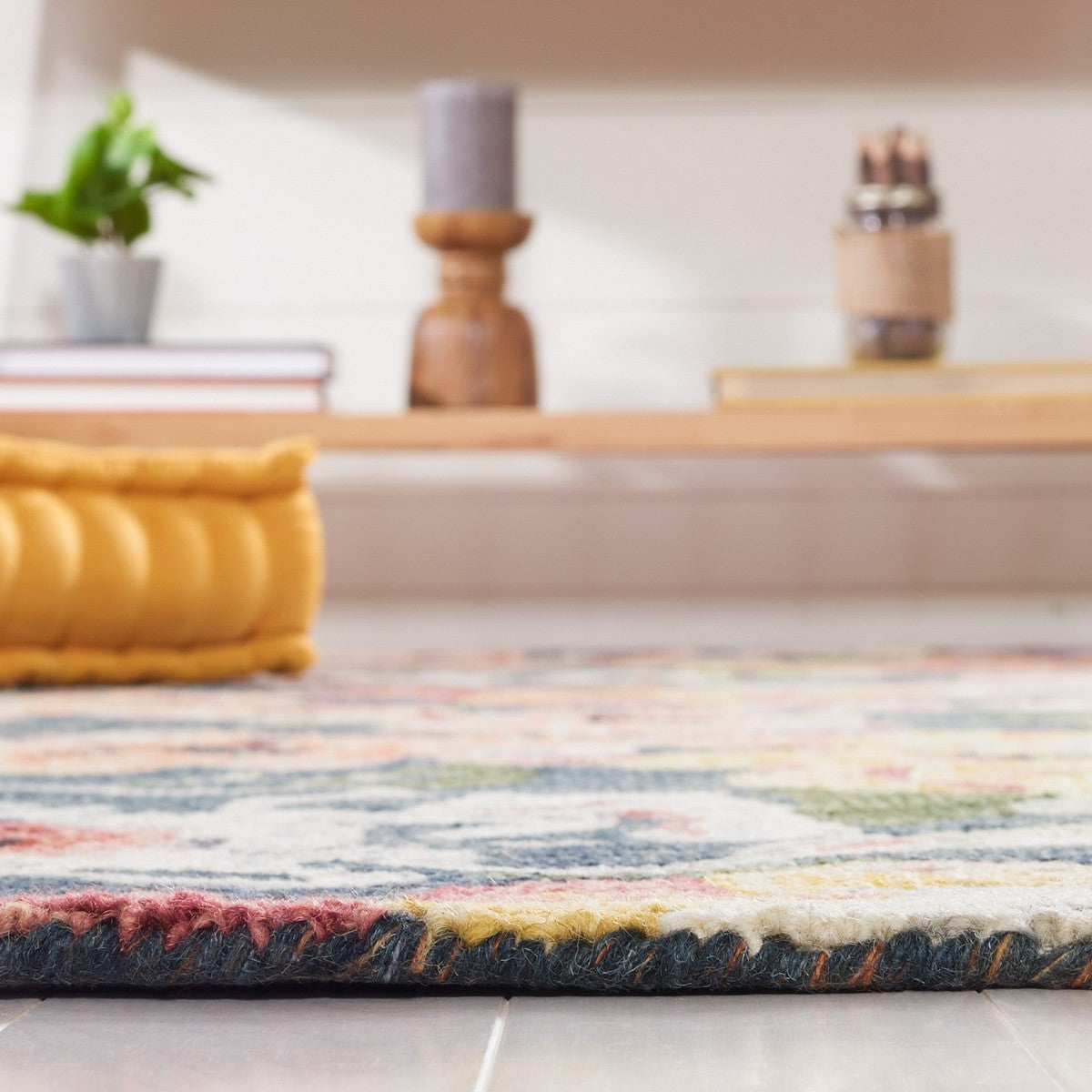 Luxurious Hand-Tufted Floral Area Rug Made of 85% Premium Wool for Exquisite Home Decor