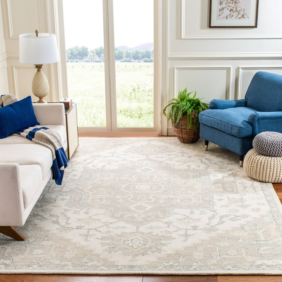 Exquisite Hand - Tufted Micro Loop 503 Wool and Cotton Traditional Area Rug for Enduringly Elegant Spaces
