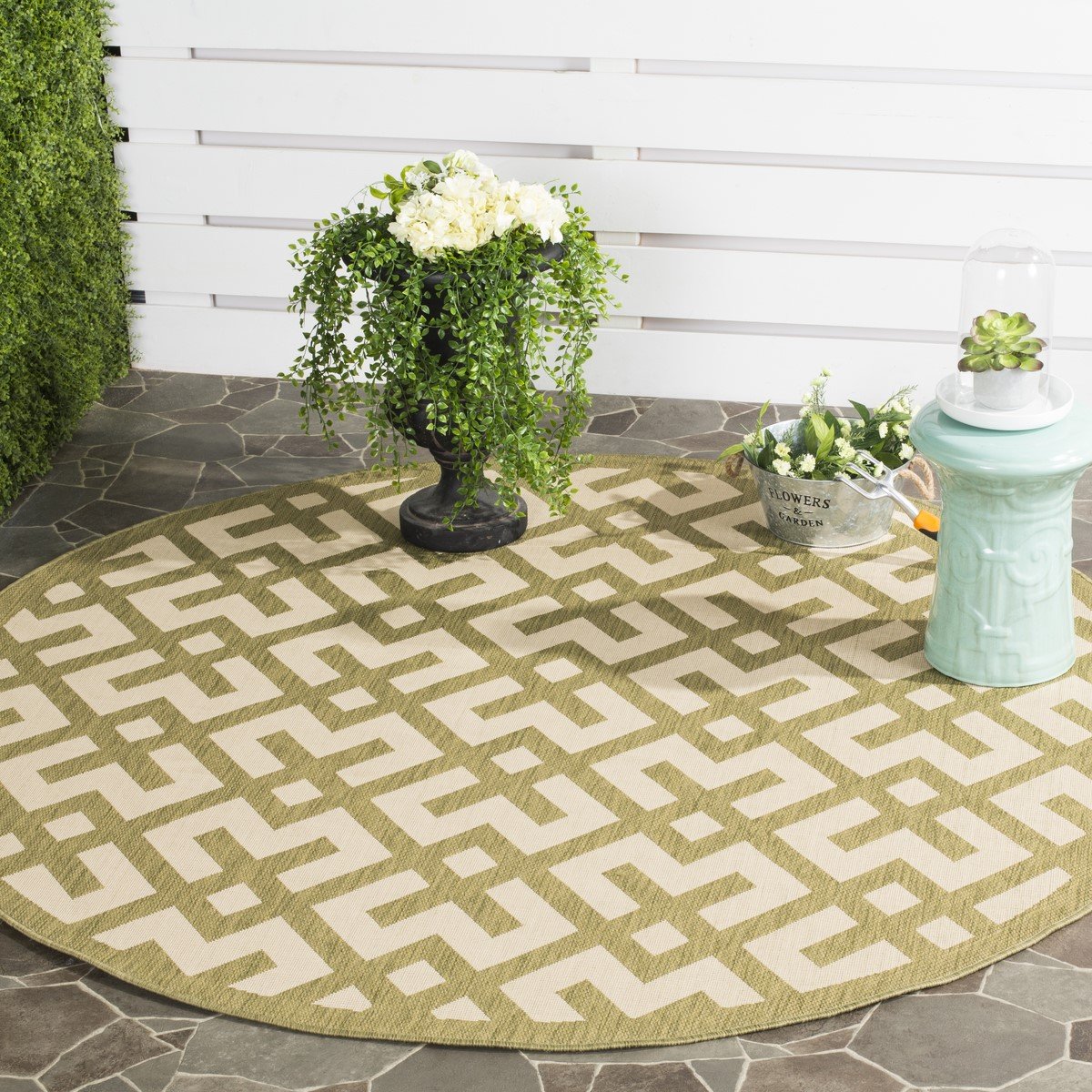 Safavieh Courtyard Stylish, Long - lasting and Adaptable Power Loomed Area Rug for Both Indoor and Outdoor Decorative Use