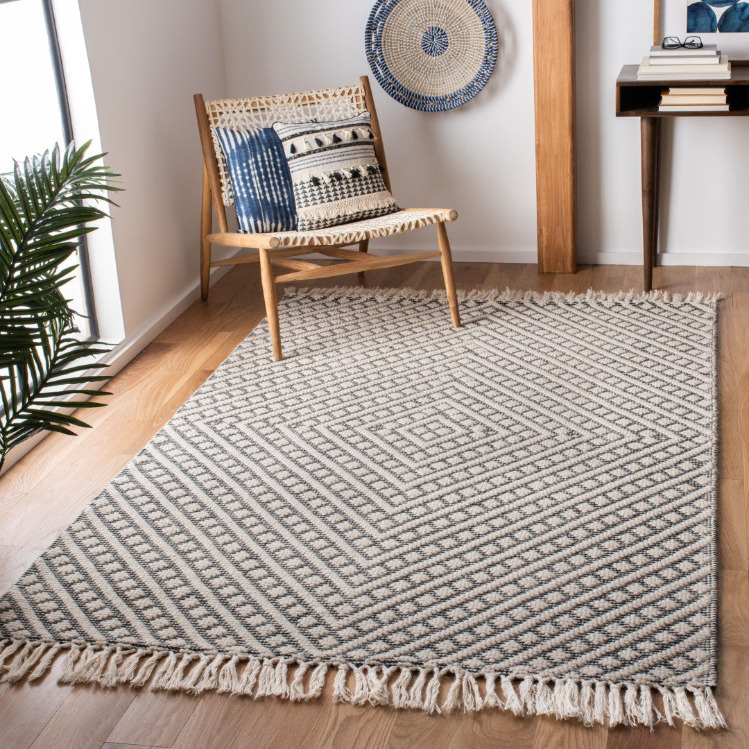 Luxurious Hand - Loomed 80% Wool & Cotton Blend Rectangular Rug for Elegant Home Decor