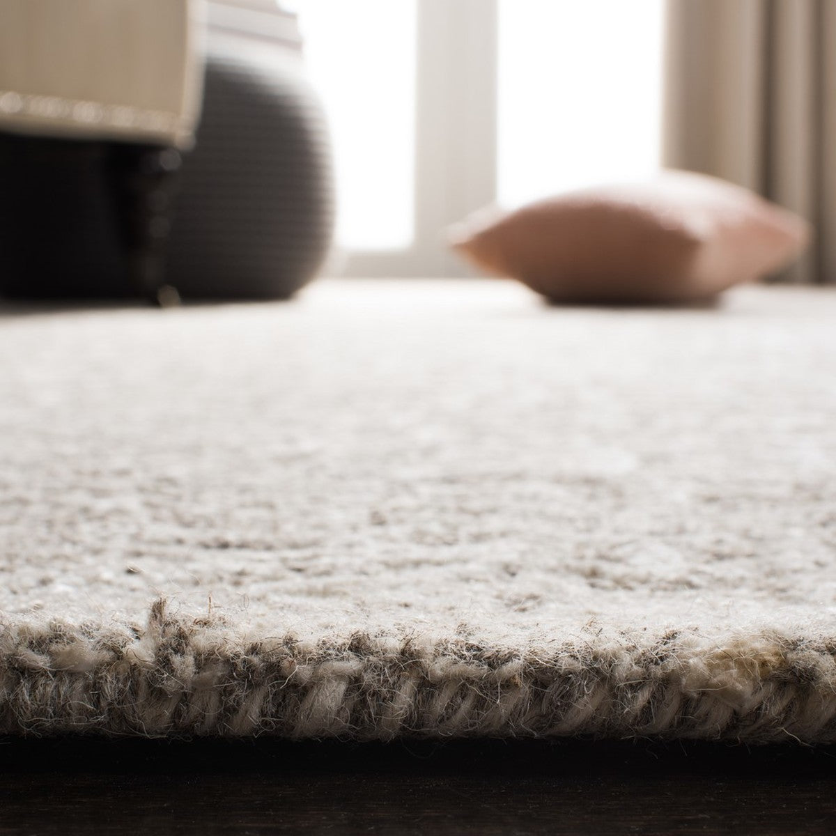 Exquisite Hand-Tufted Luxury Wool and Viscose Floor Rug with Cotton Backing, Sourced from India, 7MM Pile