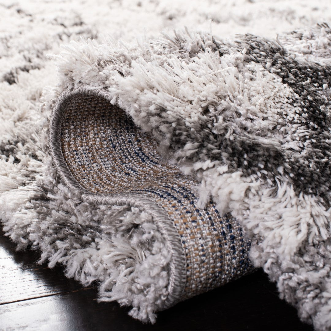 Luxurious Power-Loomed Polypropylene Shag Rug with 1.97-Inch Pile for Ultimate Comfort