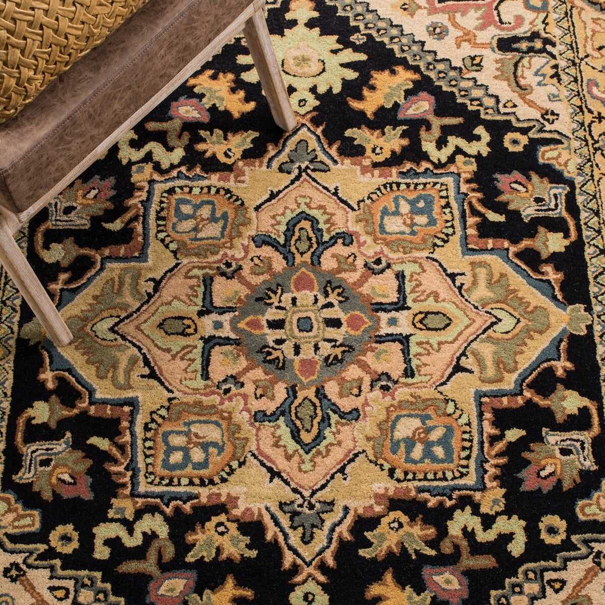Exquisite Heritage Hand - Tufted Luxury Wool Pile Area Rug for Elegant Home Decor with Abundant Textures and Stylish Appeal