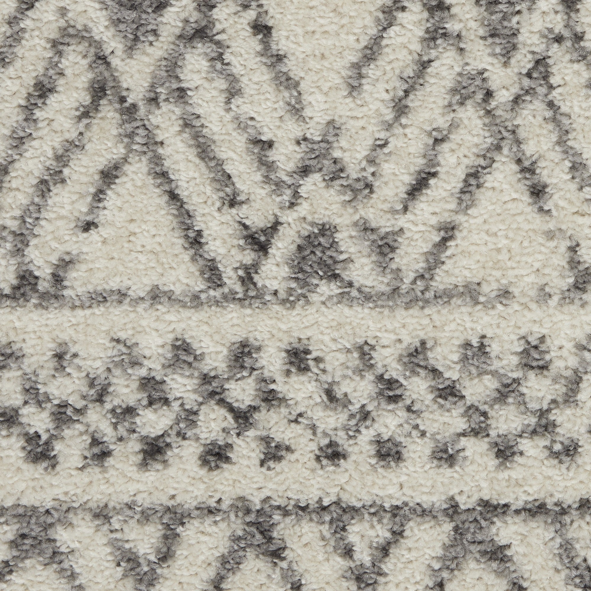 Stylish Gray Geometric Area Rug for a Cozy and Elegant Living Space