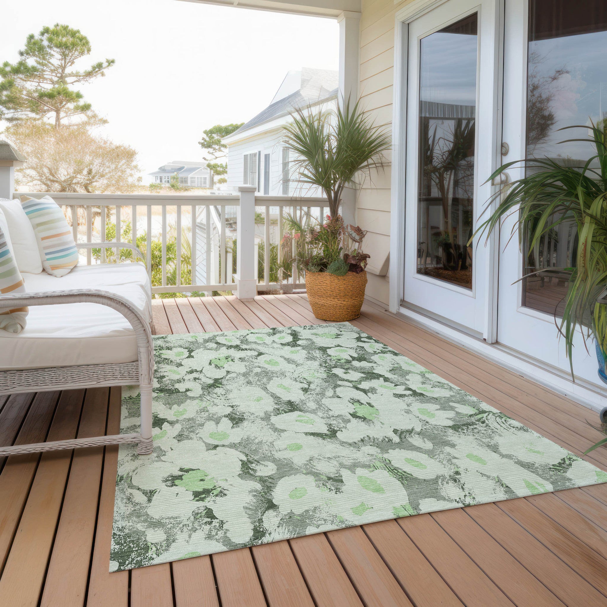 Exquisite Floral Indoor and Outdoor Runner Rug with Stain-Resistant, Non-Skid, and Washable Design for Home Decor