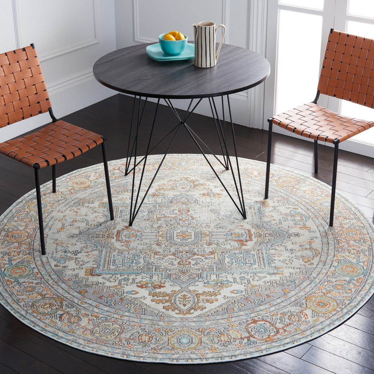 Aria Luxury 100% Polypropylene Friese Traditional Power Loomed Rug with Elegant Design