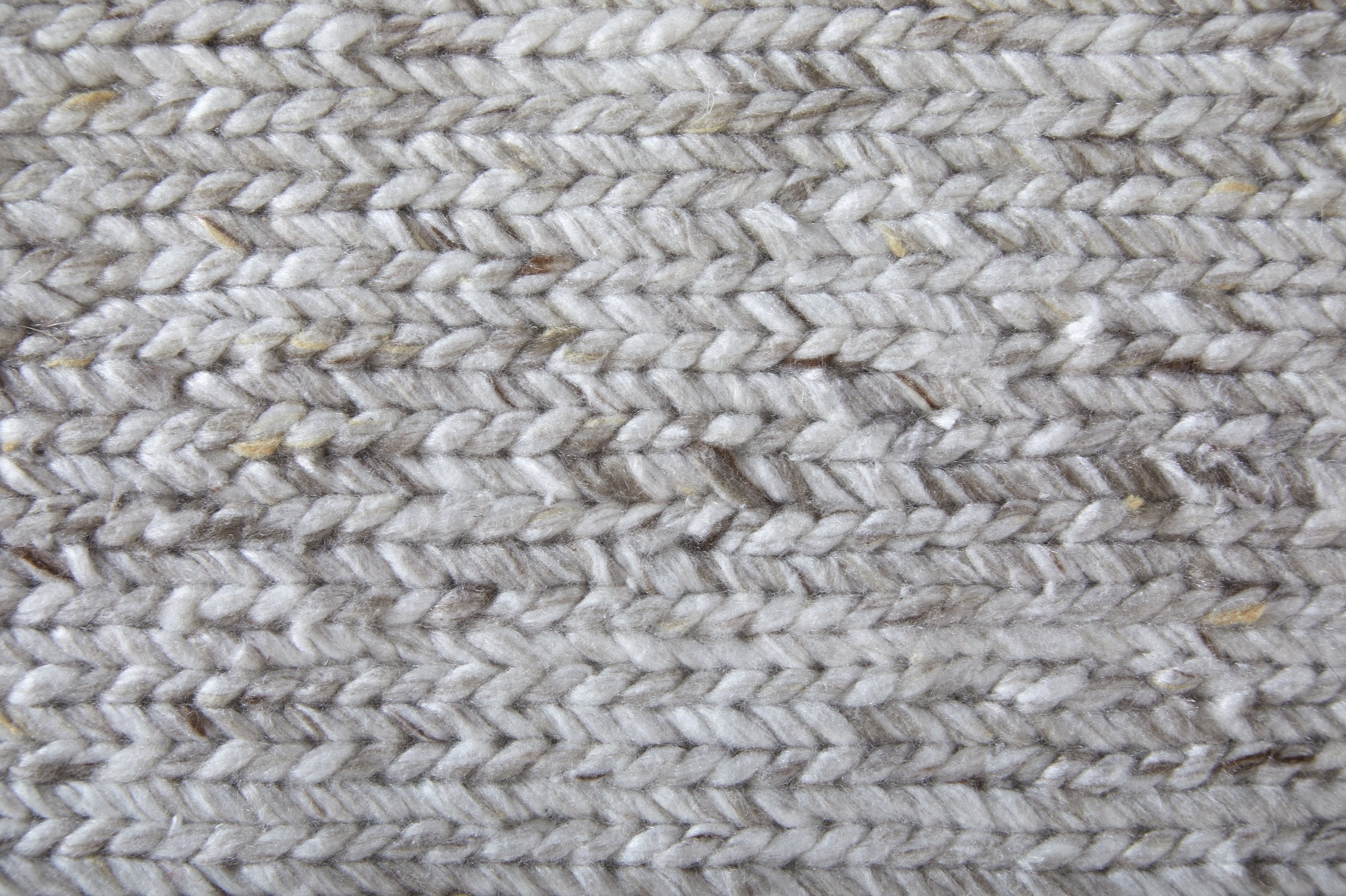 Finley Handmade Modern Low-Pile PET Rug with Calming Monochromatic Look for Minimalist Spaces