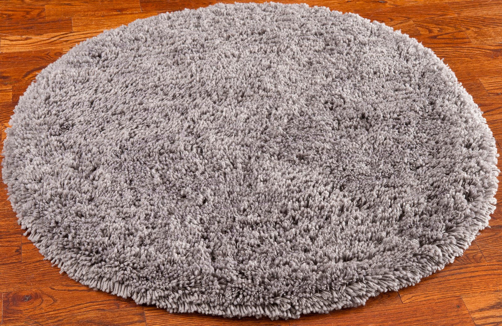 Ivory Hand - Tufted Shag Area Rug: Soft Texture for Modern Metro - Chic Homes