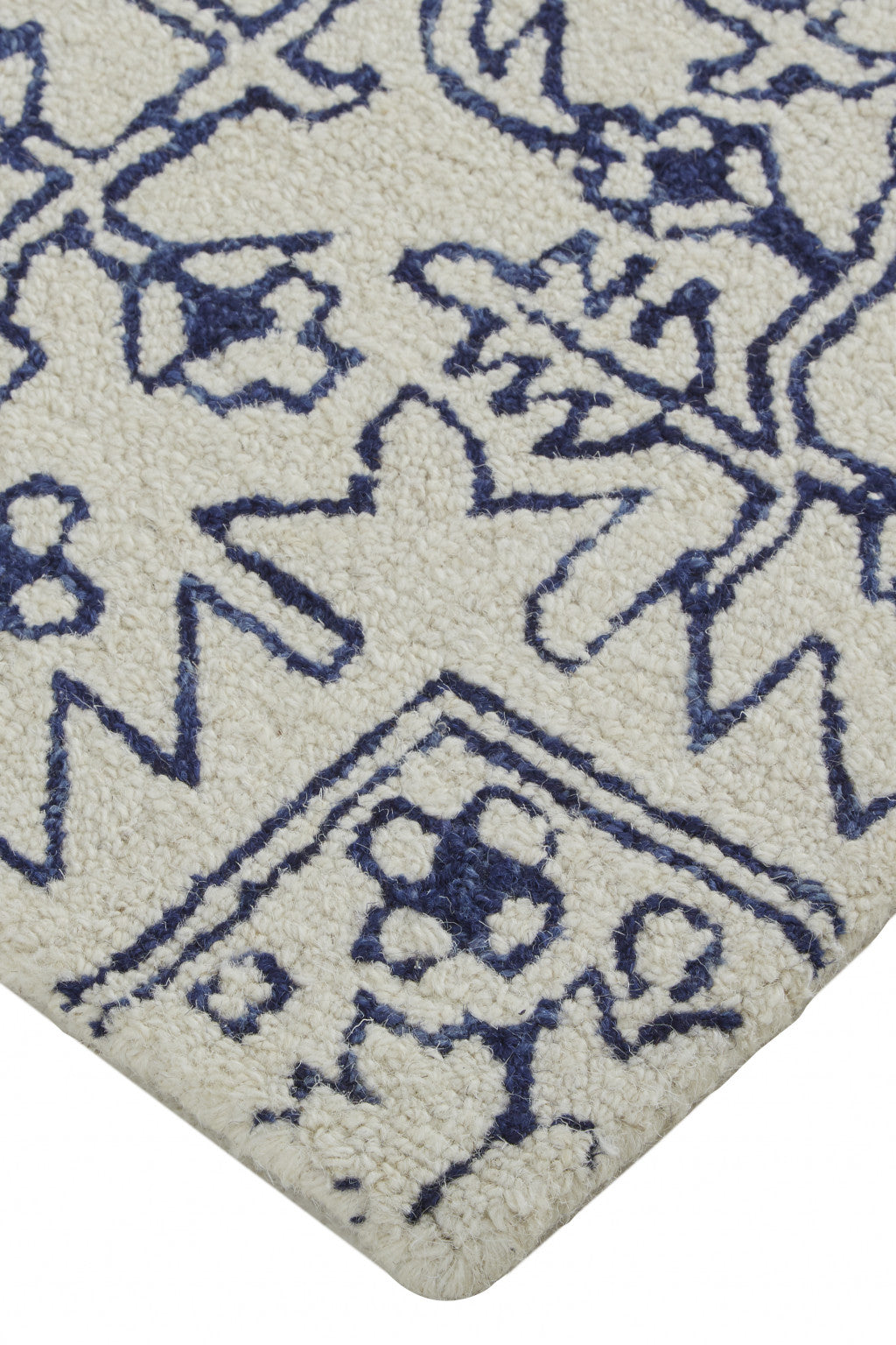 Exquisite Handmade Wool Floral Tufted Area Rug with Stain - Resistant Feature for Stylish and Comfortable Living Spaces