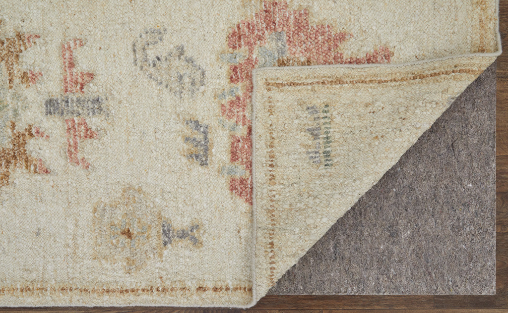 Exquisite Hand - Knotted Wool Floral Area Rug: An Elegant and Practical Design for Family Homes with Kids and Pets