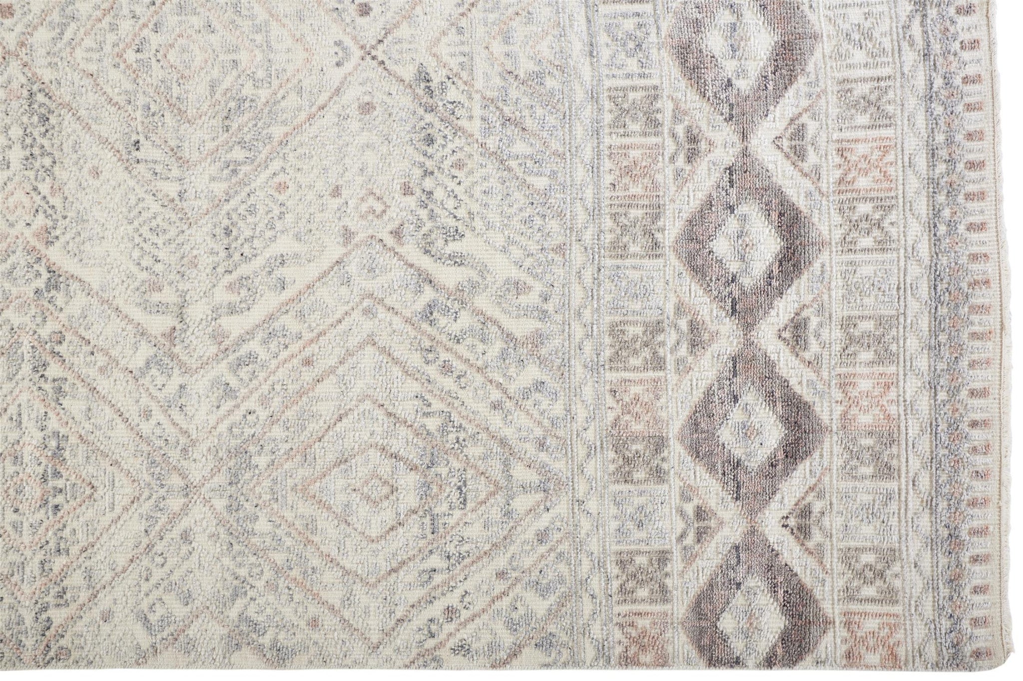 Soft-Color Hand-Knotted Geometric Area Rug for Elegant Home Decor
