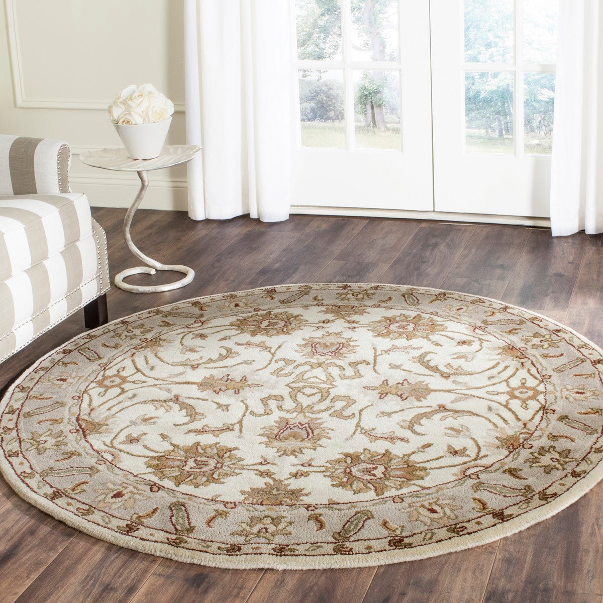 Safavieh Royalty ROY207 Luxury Area Rug - Sumptuous 100% Wool Pile for Sophisticated Home Decor and Enhanced Comfort