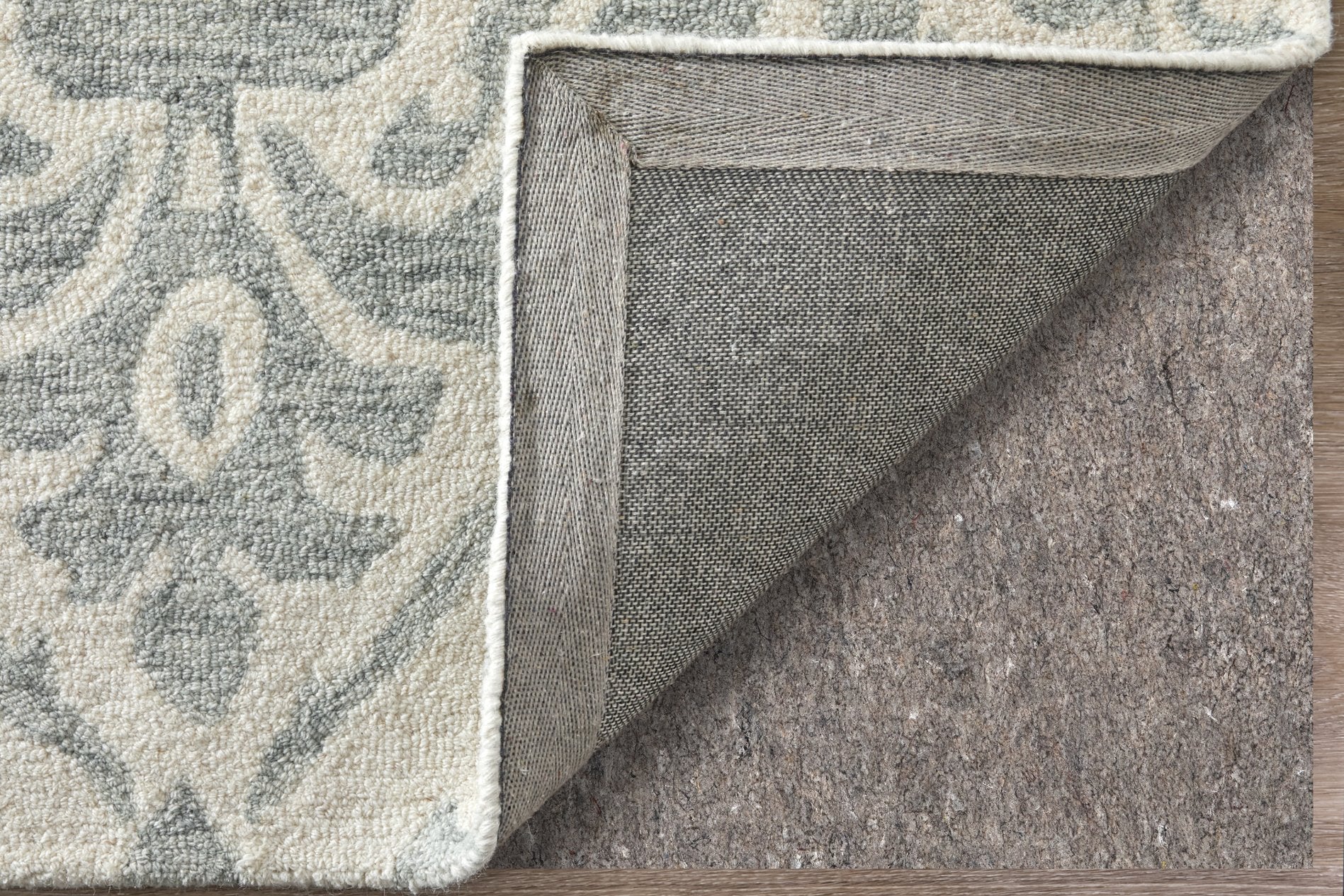 Belfort Hand-Tufted Wool Area Rug - Exquisite Floral and Botanical Patterns for a Graceful Home Decor Style