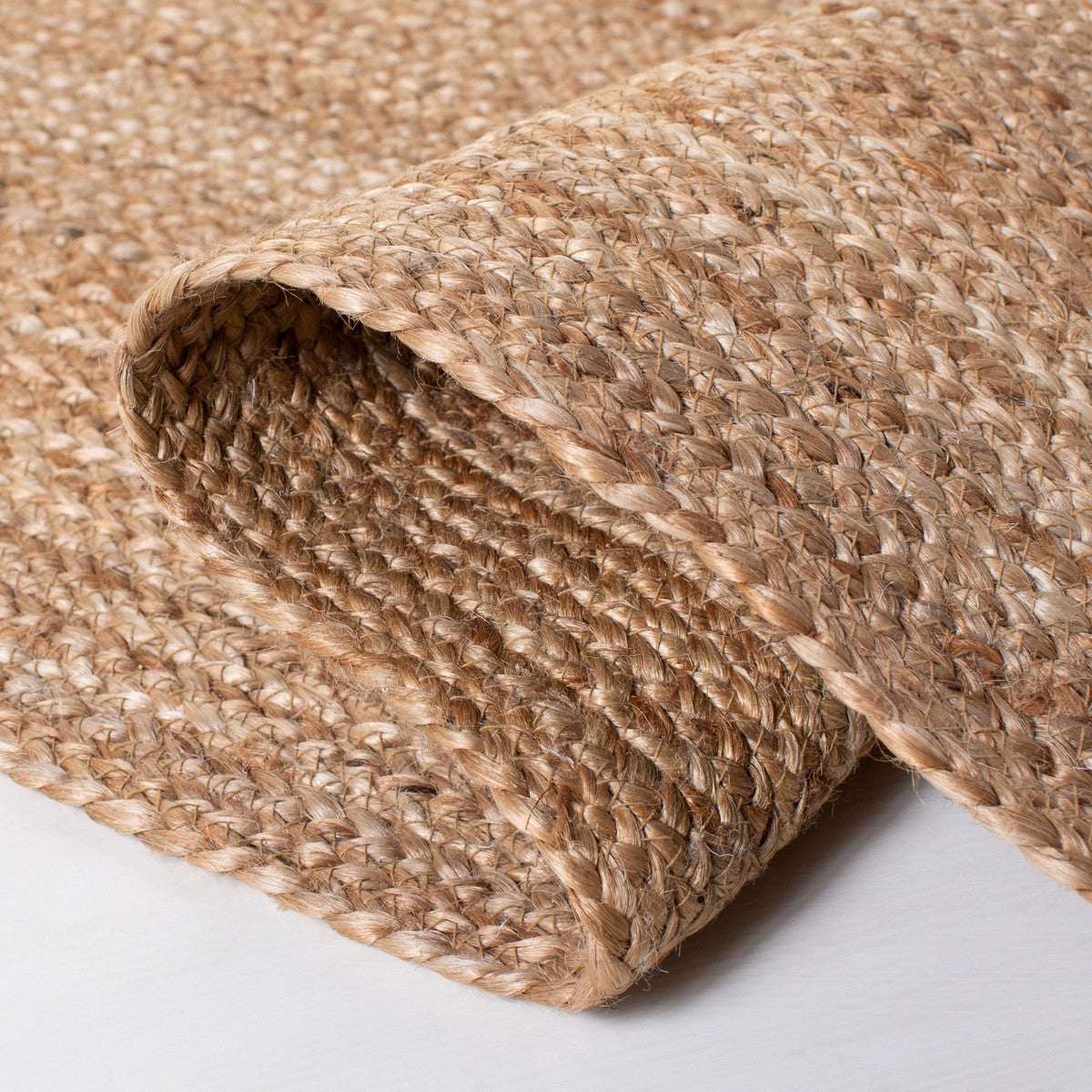 Stylish Contemporary Flat Weave Jute Rug for Comfortable Home Decor, Natural Fiber 304