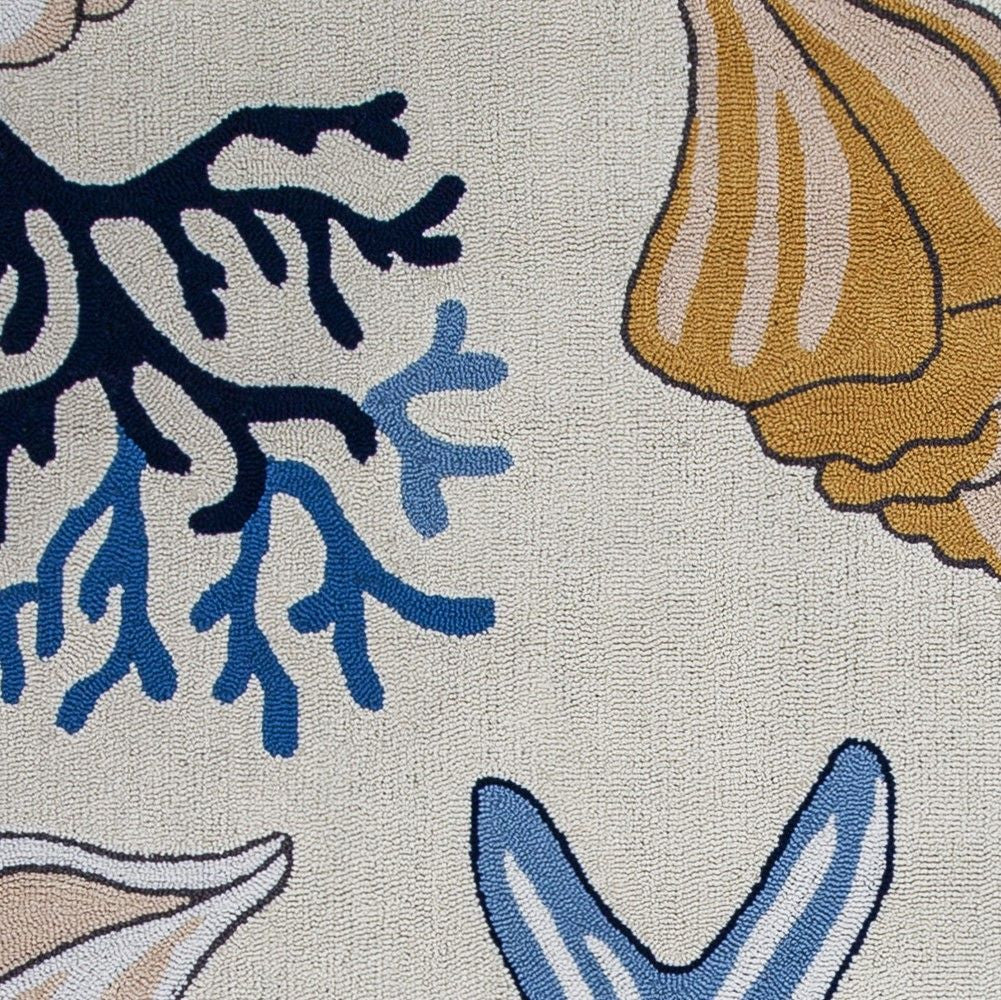 Stylish Hand-Hooked Ivory Polyester Seashore Runner Rug for Comfortable Home Decor