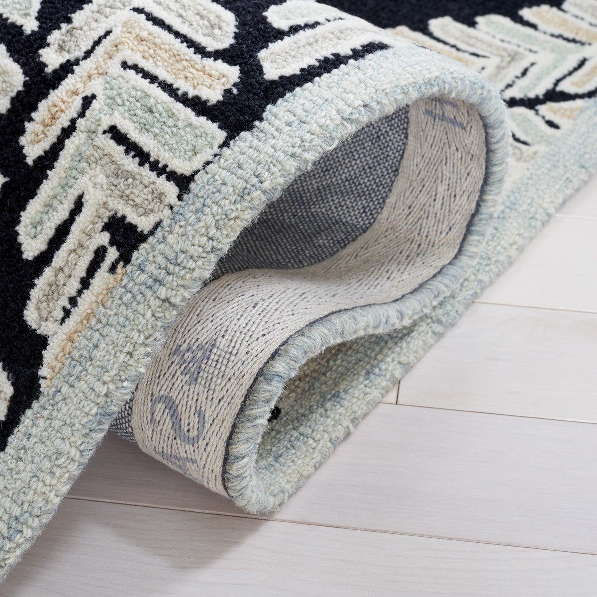 Exquisite Capri Hand-Tufted Wool Floral Area Rug - Ideal for Creating a Luxurious and Comfortable Home Decor Setting