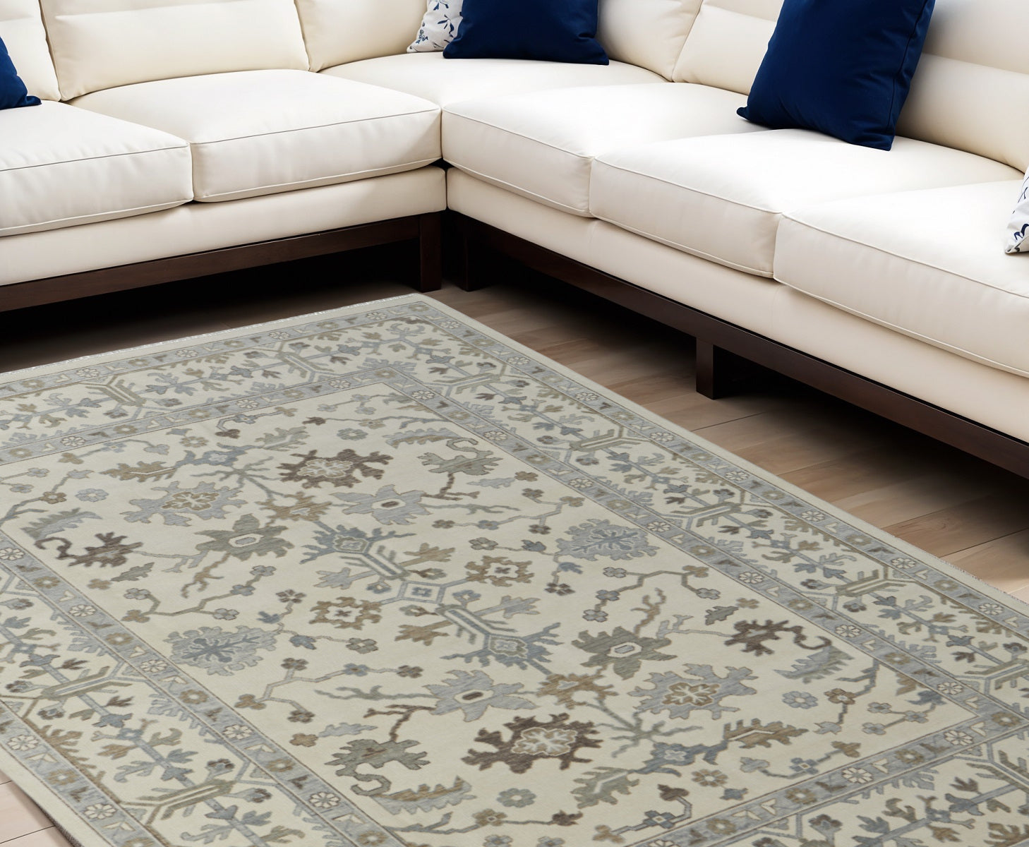 Exquisite Hand-Knotted Wool Floral Area Rug with Fringe - Stain-Resistant Design for Elegant and Stylish Living Spaces