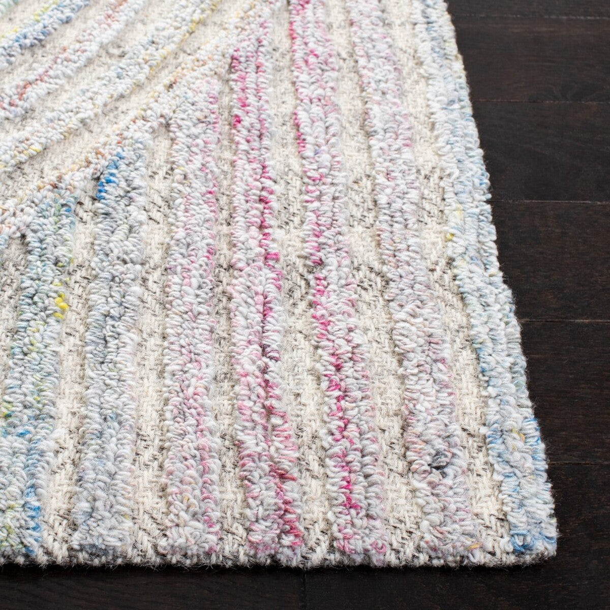 Luxurious Southampton Hand-Tufted Area Rug with 45% Wool Blend for Modern Living Spaces