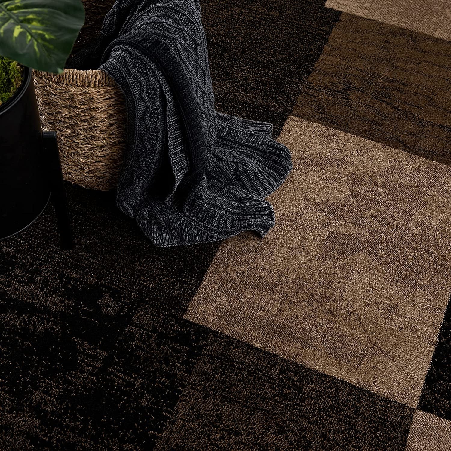 Stylish and Comfortable Elegant Brown Checkered Power Loom Runner Rug for Enhancing Your Home Decor