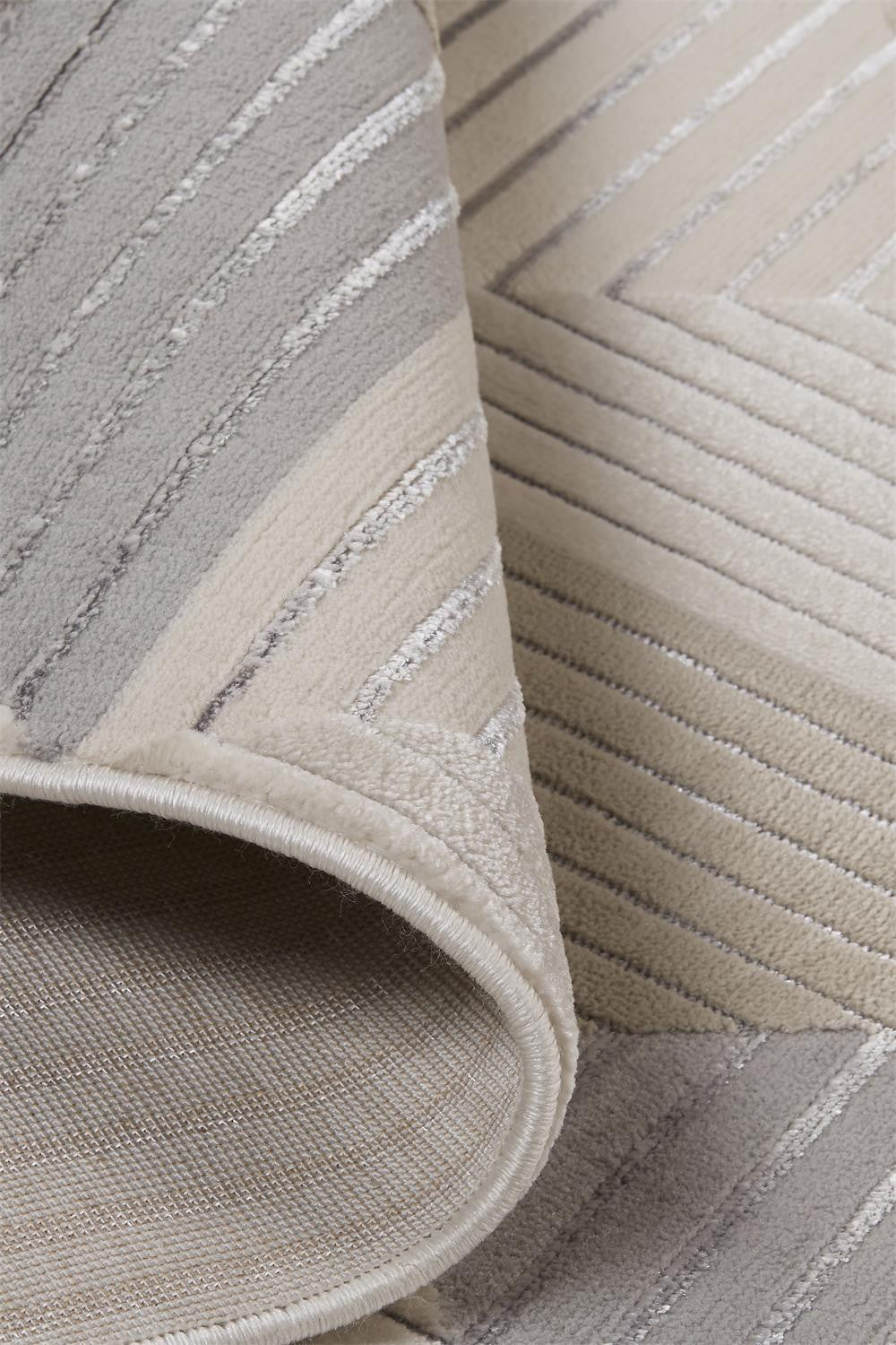 Stylish Geometric Area Rug in Beige, Gray & Ivory for a Warm and Inviting Space