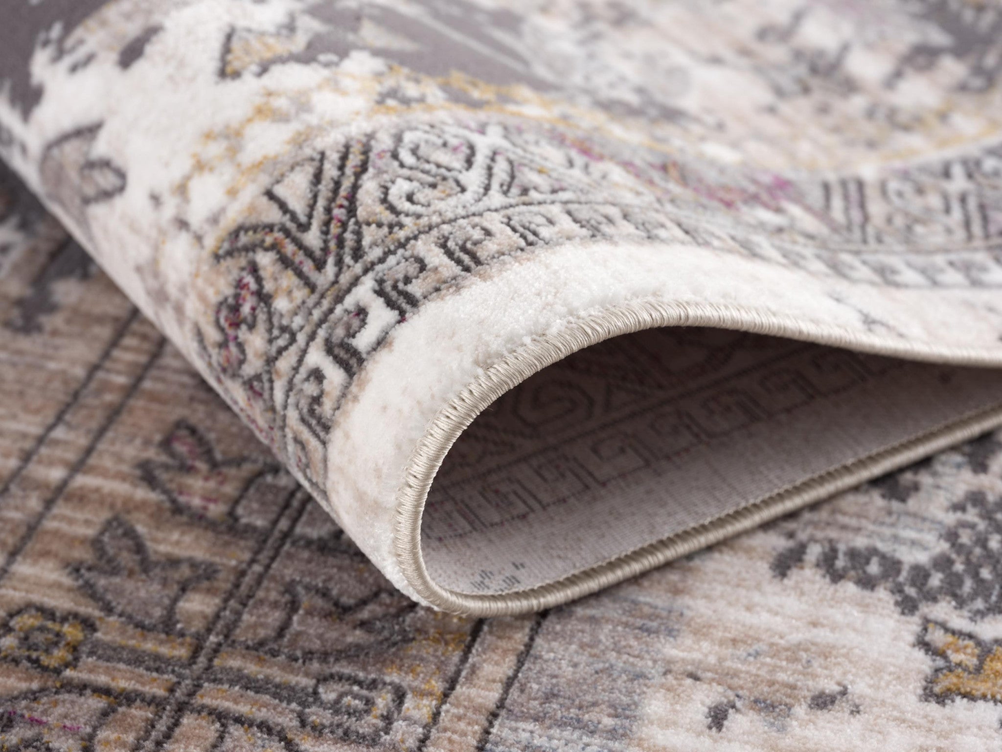 Stylish Gray and Ivory Oriental Power Loom Runner Rug for Charming Home Decor