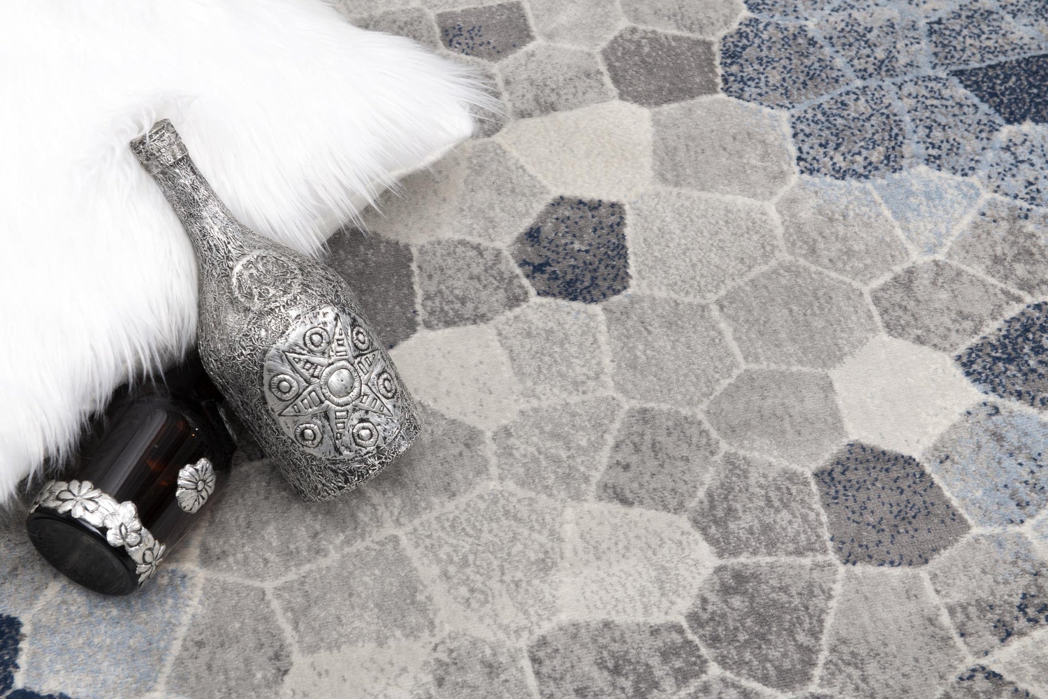 Stylish Navy Blue and Ivory Geometric Cobblestone Runner Rug for Luxurious Home Comfort