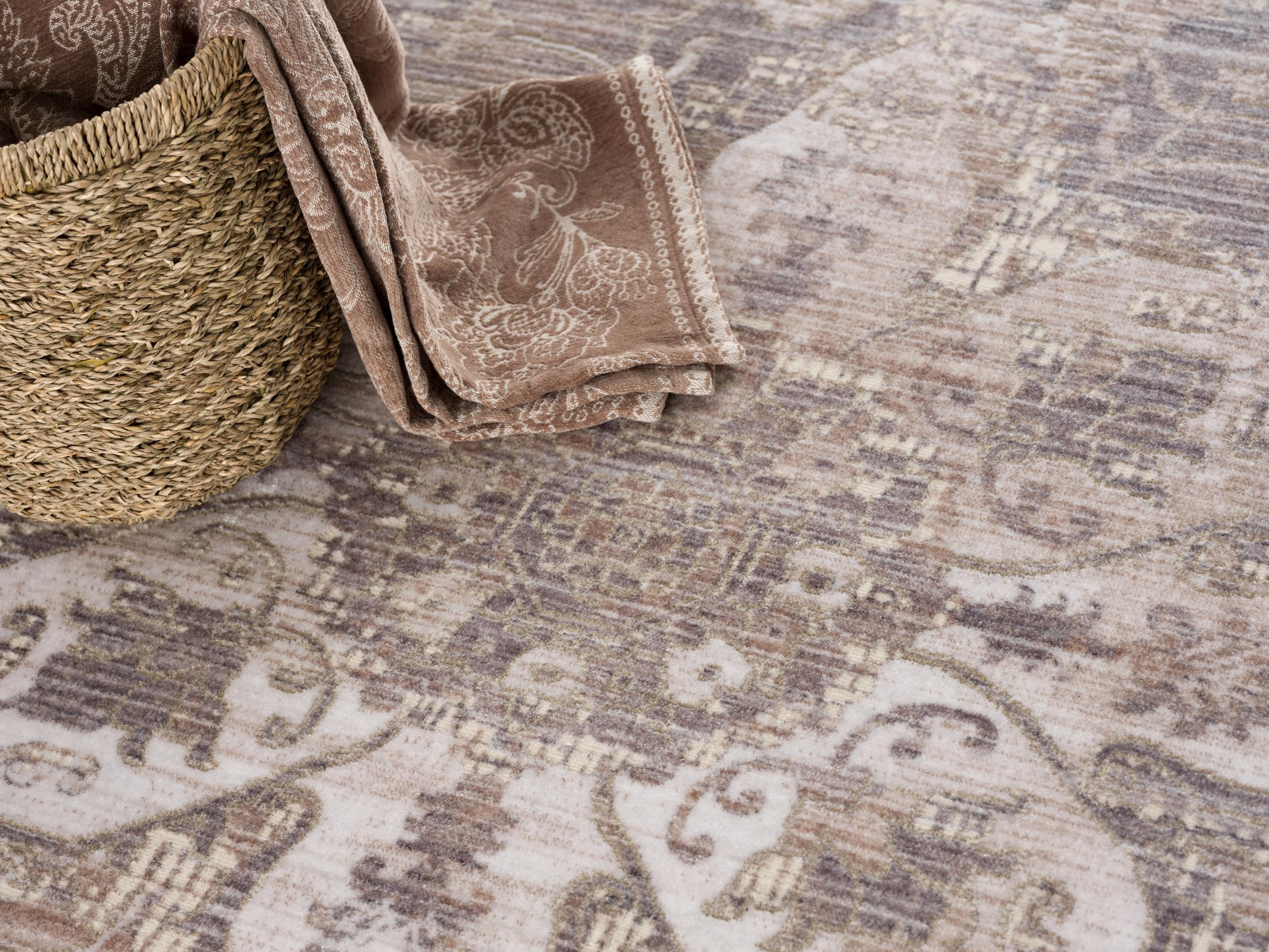 Stylish Power Loom Beige and Ivory Medallion Runner Rug for Home Decor