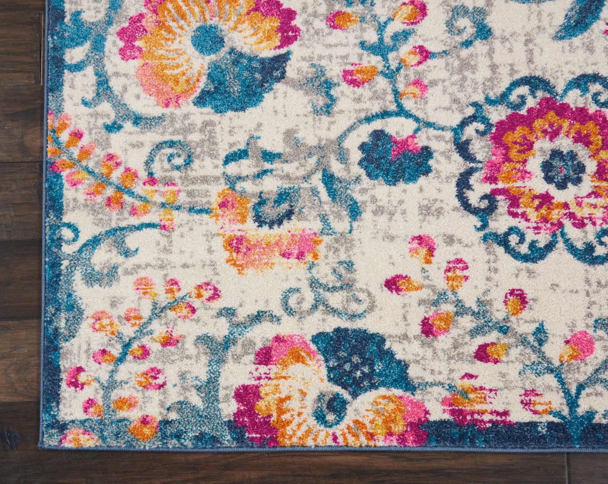 Luxurious Ivory Floral Turkish Dhurrie Area Rug - Enhance Your Living Space with Ease