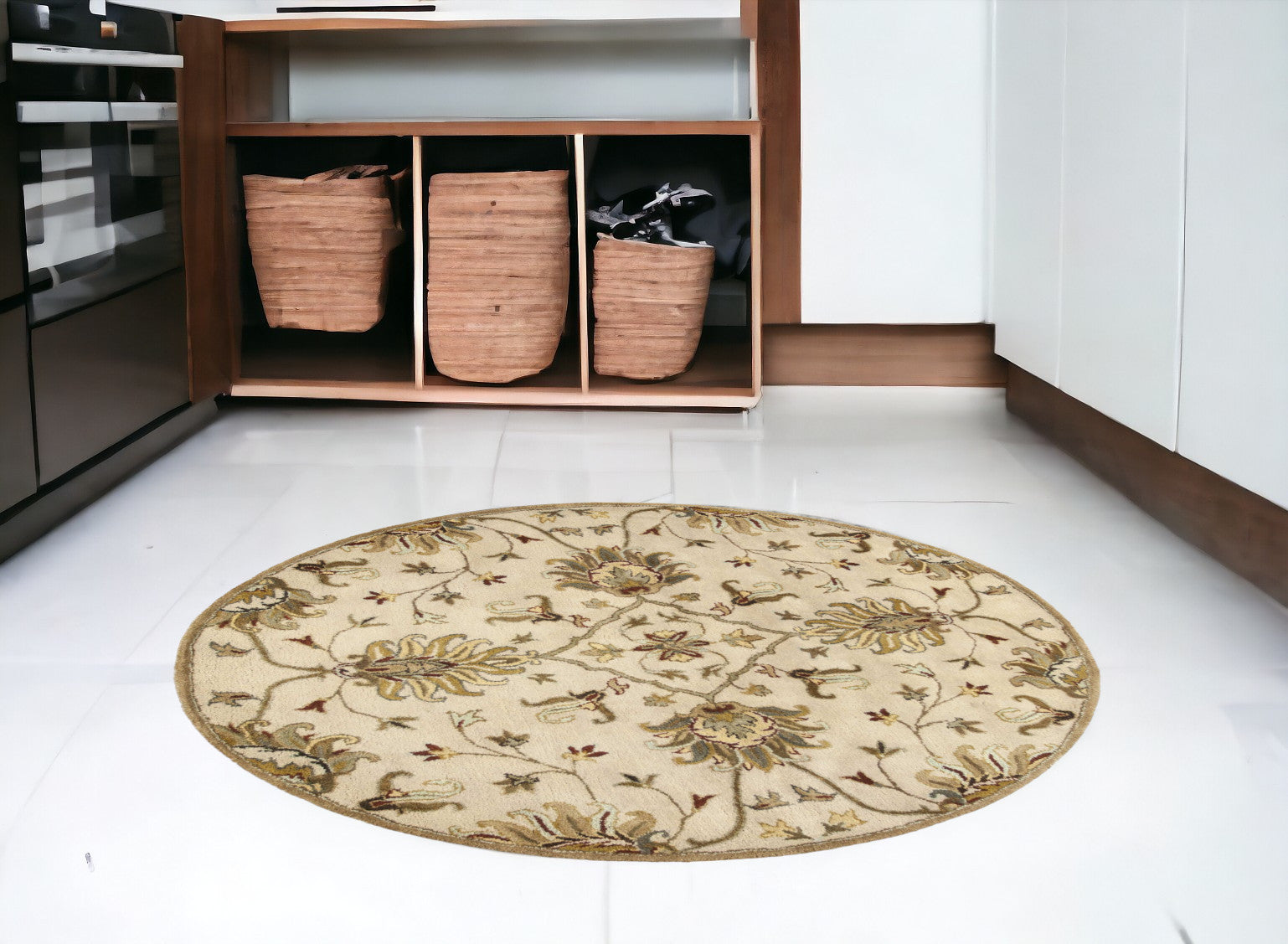 Luxurious Handmade Champagne Wool Floral Runner Rug for Stylish Homes