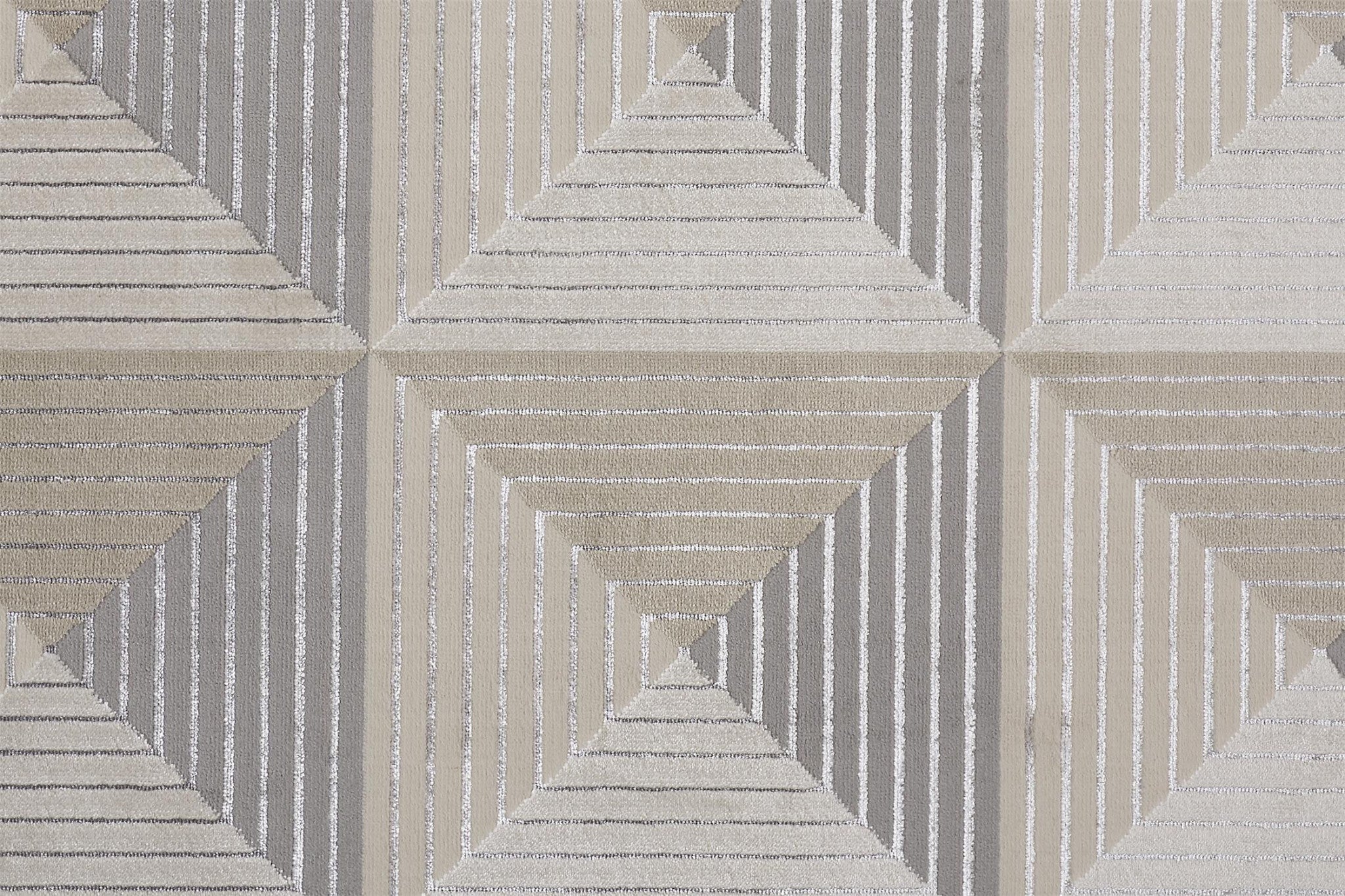 Stylish Geometric Area Rug in Beige, Gray & Ivory for a Warm and Inviting Space